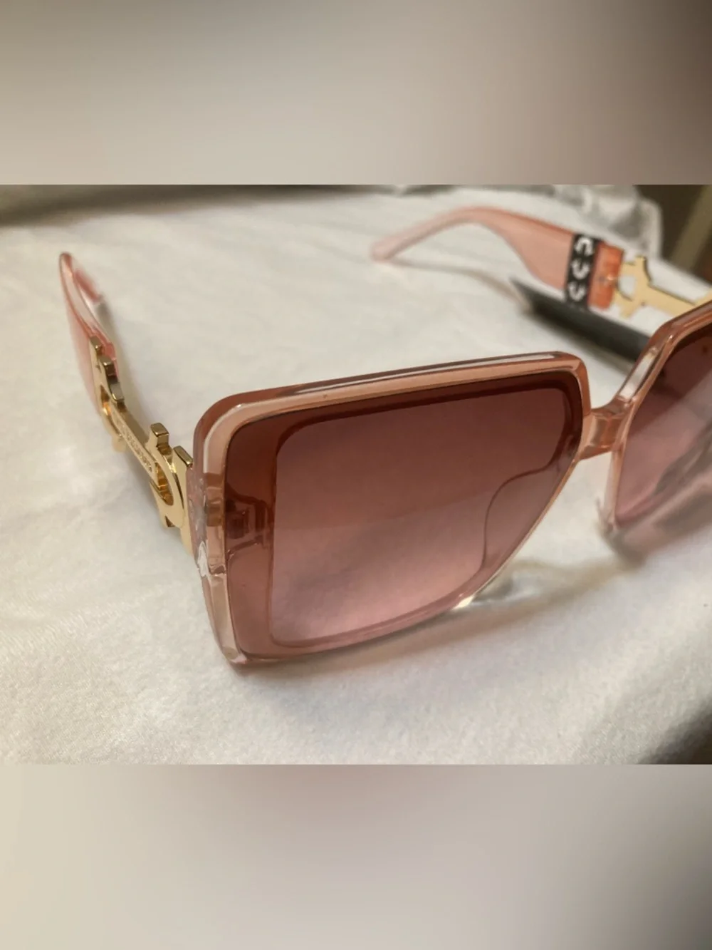 NWT True Religion Pink Oversized Square Sunglasses